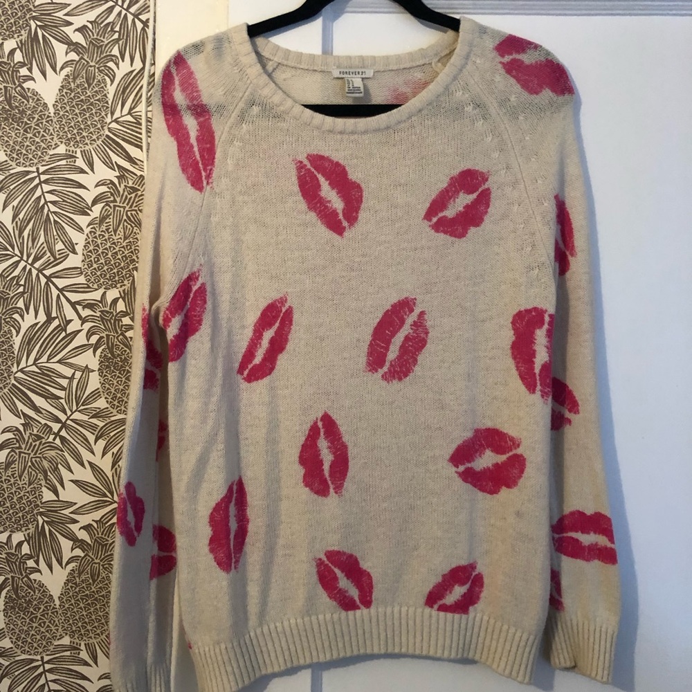 Kissy lips Forever 21 sweater!
